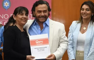 Regularización dominial: “Esta gestión ya entregó más de 6.500 escrituras con criterio federal”, dijo Sáenz. VIDEO/FOTOS