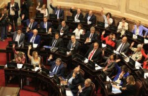 El Senado aprobó el proyecto que pone límites al Presidente en el uso de los DNU