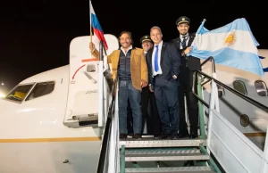 El Gobernador recibió el primer vuelo directo de Copa Airlines Panamá-Salta. VIDEO/FOTOS