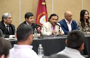 Sáenz impulsa la transparencia y el fortalecimiento de 100 clubes deportivos de la provincia. FOTOS