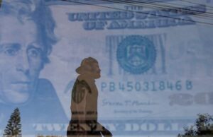 Después de la euforia electoral, el dólar sube mientras los bonos recortan ganancias