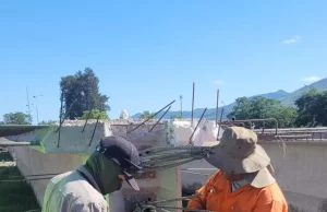 Avanza la construcción del nuevo puente sobre el río Vaqueros