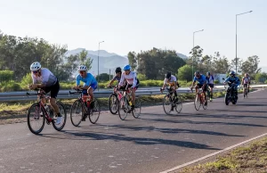 Cerca de 700 deportistas participaron del Triatlón de la Cumbre. VIDEO/FOTOS