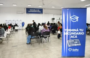 La Municipalidad comenzó una nueva etapa de inscripciones para terminar el secundario. VIDEO/FOTOS