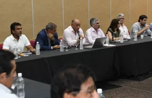 Luego de la aprobación del Presupuesto 2026 se reanudaron las paritarias en Salta. VIDEO/FOTOS