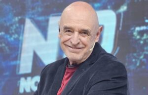 Néstor Sánchez (periodista) y su análisis sobre la situación política, económica y social del país en «7 PM»