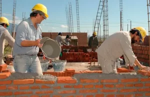Estudio UBA: el 72% de los trabajadores tiene ingresos por debajo de la línea de pobreza