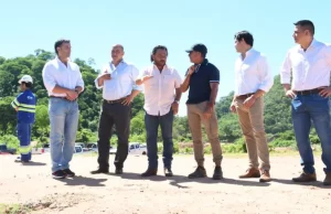 El Gobernador verificó el alteo del dique El Limón que duplica la reserva de agua para el departamento San Martín. FOTOS
