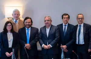 Gobernadores del NOA se reunieron con Rio Tinto, la minera que en Salta invertirá US$ 2.500 millones. FOTOS