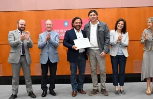 Sáenz reconoció a los docentes destacados de 2025: “La educación es prioridad y política de Estado”. VIDEO/FOTOS