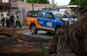 La Municipalidad despliega equipos en distintas zonas de la ciudad ante la tormenta. FOTOS