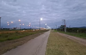 Ciudad: se colocaron 64 nuevas Leds en la ciclovía oeste. VIDEO/FOTOS