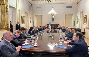 Gobernadores reclaman al Gobierno por el recorte coparticipable en Ganancias