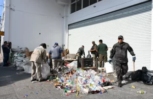 Ciudad: retiro de residuos acumulados en el centro. VIDEO/FOTOS