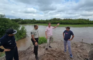 Por disposición del Gobernador, el Comité de Emergencia Climática monitorea zonas ribereñas de Joaquín V. González. FOTOS