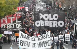 El Gobierno dará de baja 900 mil planes sociales de $78 mil y los reemplazará por vouchers de capacitación