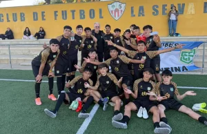 Batacazo salteño ante el Liverpool: Salta goleó al equipo inglés en el Mundialito de España. FOTOS