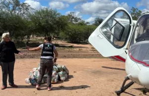 Operativo aéreo para reforzar la asistencia alimentaria en Rivadavia Banda Norte y Sur