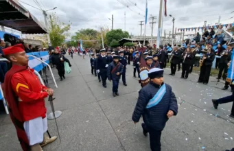 La ciudad de Salta conmemoró el 216° aniversario de la Revolución de Mayo. VIDEO/FOTOS