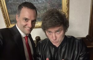 A pesar de la bronca de los ministros, Milei afirmó que no removerá a Adorni