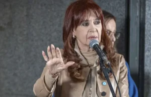Revés judicial para Cristina Kirchner y sus hijos en el intento por frenar el decomiso de sus bienes