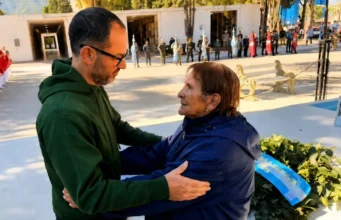 Justicia y memoria: 3 héroes de Malvinas descansan en un mausoleo en su honor. VIDEO/FOTOS