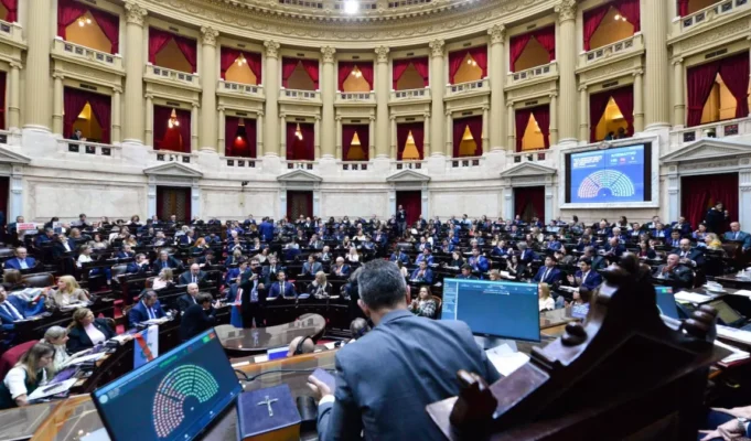 El oficialismo logró aprobar en Diputados la ley que recorta los subsidios al gas por «zona fría»