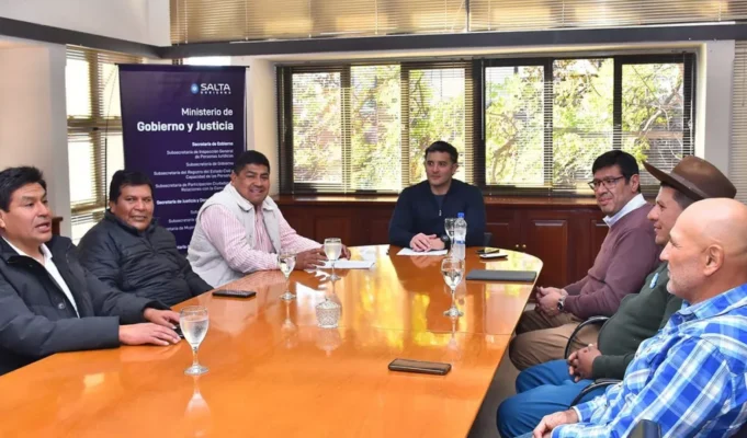 El ministro Ignacio Jarsún fortalece el trabajo en equipo con legisladores