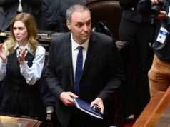 Villarruel le exige a Adorni que vaya al Senado a dar explicaciones. La oposición pidió una sesión en Diputados para interpelarlo