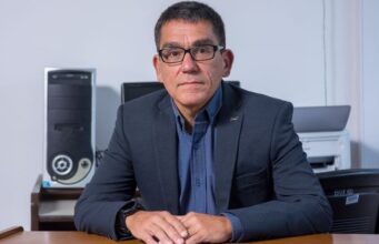 Jorge Paz (economista): «Milei quiere a todos arrodillados ante el poder central»