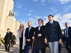 Milei llevará a Adorni a Rosario al acto de la Bandera y envía un gesto interno: «No se va»
