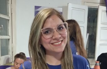 Eliana Bruno, diputada nacional salteña por La Libertad Avanza, organiza un intercambio de figuritas