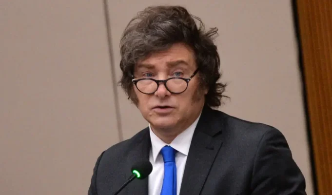 Otra encuesta dice que el 62 por ciento de los argentinos considera que la economía está mal y crece el rechazo a Milei