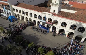 Con un espectáculo de malambo, la ciudad de Salta dio inicio a la temporada de invierno. VIDEO/FOTOS