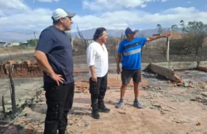 Sáenz supervisó la asistencia integral de la Provincia a las familias afectadas por los incendios en barrio El Refugio. FOTOS