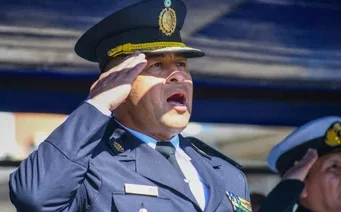 El nuevo Jefe de Policía anunció cambios para reforzar la presencia policial en las calles y descentralizar unidades