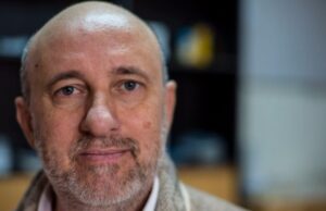 Gustavo Iovino (Dr. Comunicaciones Sociales): «Milei está haciendo su juego como lo hizo en 2023»