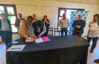 Salud Pública y municipios del sur salteño firman un convenio de descentralización para agilizar trámites de Incluir Salud. VIDEO/FOTOS