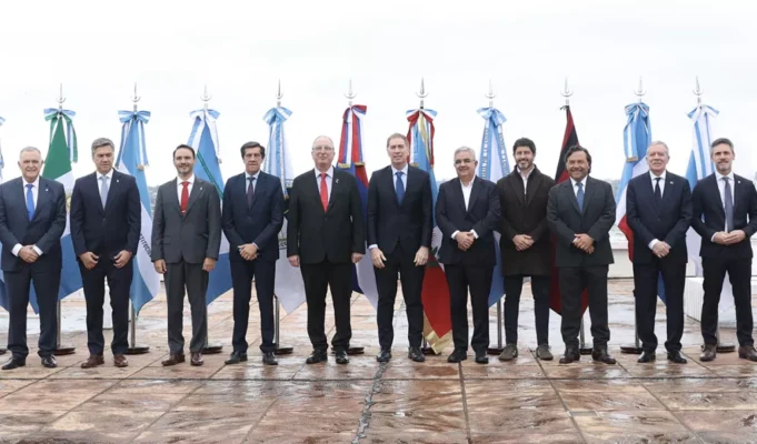 Sáenz y sus pares del Norte Grande reclamaron a Santilli por las asimetrías energéticas y falta de gas y abordaron el impacto de El Niño