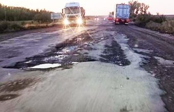 Luis Caputo quiere cobrar dos veces por el arreglo de las rutas nacionales
