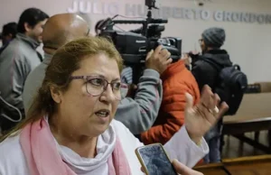 Blanca Chacón Dorr: «El proyecto de este gobierno es de entrega a través de la sumisión ciudadana»