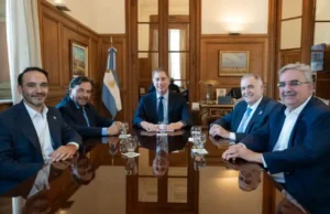 Santilli negocia con los gobernadores y pidió apoyo para el Presupuesto 2027