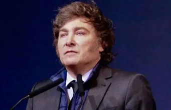 «Nos salen dólares de las orejas»: la frase con la que Milei definió la economía del país