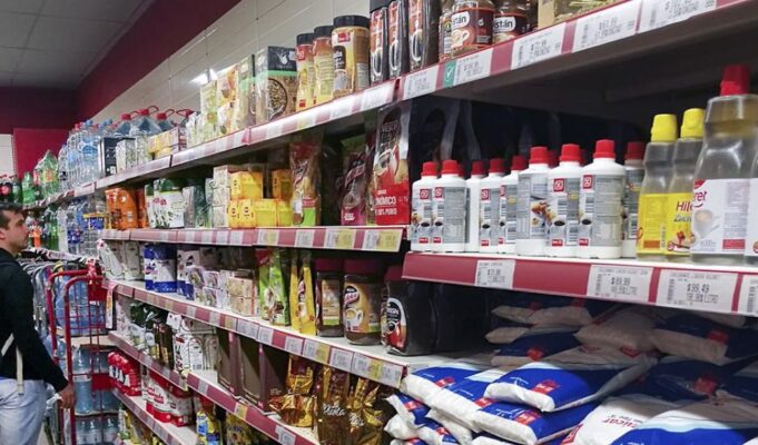 La inflación en agosto fue de 1,7% y acumuló 33,5% en los últimos doce meses