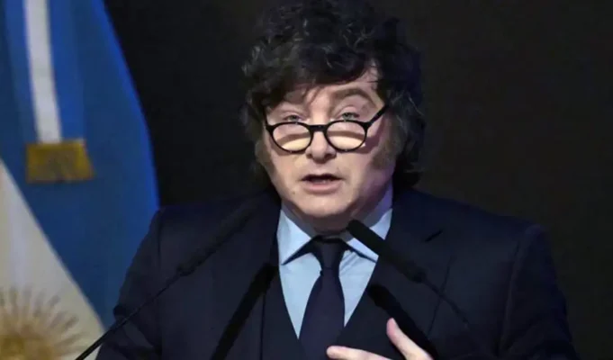 Milei sigue abajo en el ranking de presidentes de América Latina