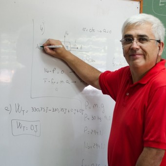 El nuevo parque lineal de avenida Bolivia llevará el nombre del profesor Daniel Córdoba