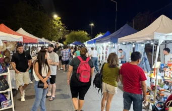 Emprendedores y propuestas holísticas llegan a Plaza España con feria temática. BANNER/FOTOS