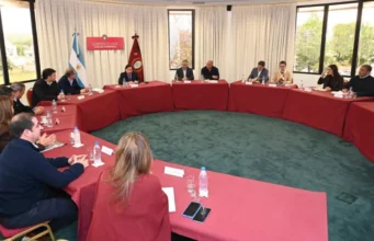 En reunión de Gabinete se confirmó fechas de pago de sueldos y aguinaldo y la presentación del Presupuesto 2027