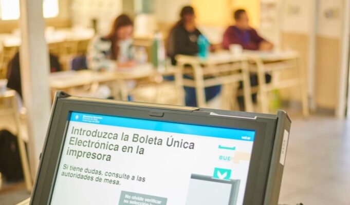 Análisis «7 PM»: comienza a armarse el tinglado electoral en Salta
