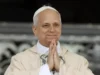 El Vaticano informó que el Santo Padre evoluciona favorablemente y empezó la fisioterapia respiratoria